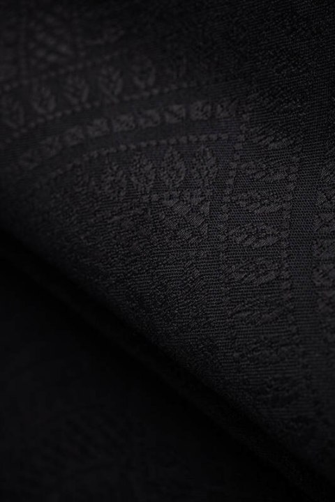 Nosidło Klamrowe Onbuhimo PRO z tkaniny żakardowej (59% bawełna, 41% wełna merino), rozmiar Standard - PAWI OGON - PITCH BLACK
