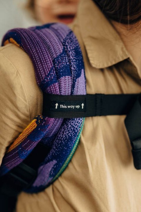 Nosidełko LennyLight z tkaniny żakardowej 100% bawełna , rozmiar standard - PARK JURAJSKI - NOWA ERA
