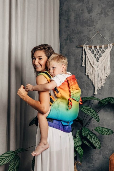 Nosidełko LennyPreschool z tkaniny żakardowej 100% bawełna, rozmiar preschool - TĘCZOWE DZIECKO