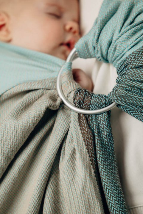 Moja pierwsza chusta kółkowa do noszenia dzieci, tkana splotem jodełkowym, bawełna, ramię bez zakładek - MAŁA JODEŁKA BABY MINT 
