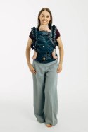 Nosidełko LennyUpGrade PRO z tkaniny żakardowej (54% bawełna, 46% TENCEL™ Lyocell), rozmiar standard - RAINFOREST - NOCTURNAL