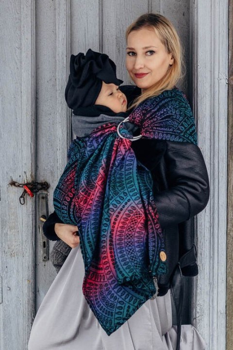 Żakardowa chusta kółkowa do noszenia dzieci, 60% bawełna, 28% wełna merino, 8% jedwab, 4% kaszmir, ramię bez zakładek - PAWI OGO