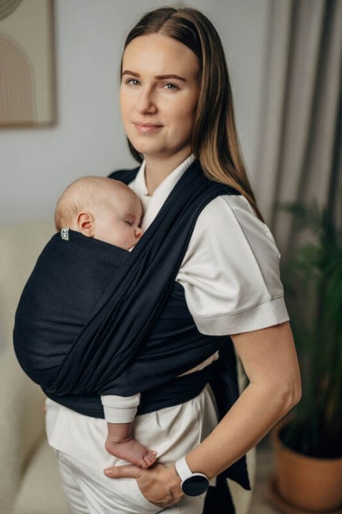 Chusta do noszenia dzieci, tkana splotem jodełkowym, bawełna - MAŁA JODEŁKA CZARNY HEBAN - rozmiar M