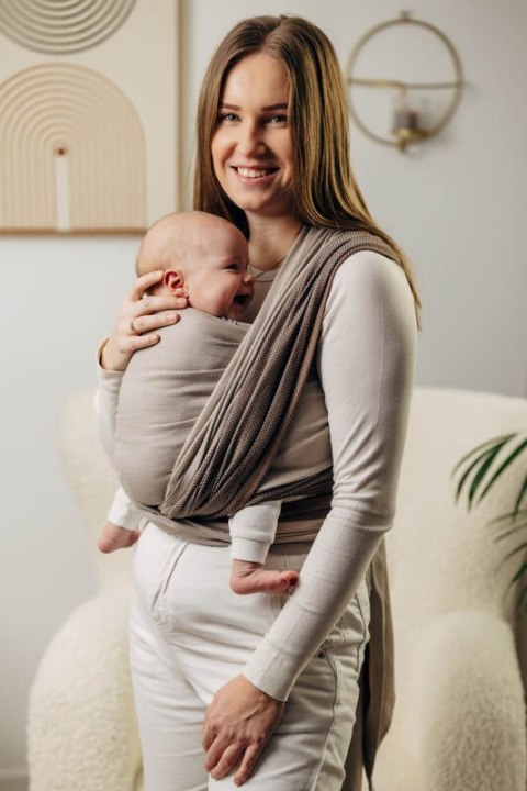 Moja pierwsza chusta do noszenia dzieci, tkana splotem jodełkowym, bawełna - MAŁA JODEŁKA BABY CAFFE LATTE - rozmiar M (drugi ga