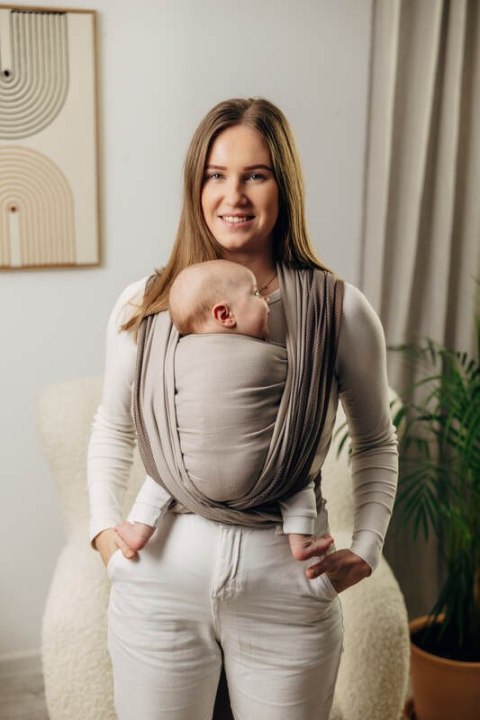 Moja pierwsza chusta do noszenia dzieci, tkana splotem jodełkowym, bawełna - MAŁA JODEŁKA BABY CAFFE LATTE - rozmiar M