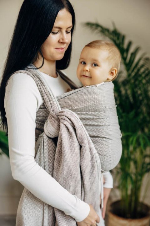 Chusta do noszenia dzieci, tkana splotem jodełkowym, bawełna - MAŁA JODEŁKA ALMOND - rozmiar XL