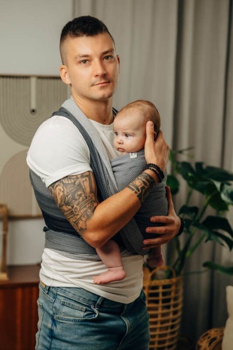 Chusta do noszenia dzieci, tkana splotem jodełkowym, bawełna - MAŁA JODEŁKA OMBRE SZARY - rozmiar XS