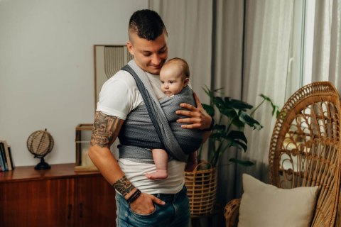 Chusta do noszenia dzieci, tkana splotem jodełkowym, bawełna - MAŁA JODEŁKA OMBRE SZARY - rozmiar XS