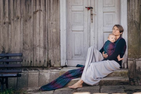 Żakardowa chusta do noszenia dzieci, 60% bawełna, 28% wełna merino, 8% jedwab, 4% kaszmir - PAWI OGON - CZARNY OPAL - rozmiar L
