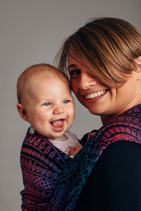 Żakardowa chusta do noszenia dzieci, 60% bawełna, 28% wełna merino, 8% jedwab, 4% kaszmir - PAWI OGON - CZARNY OPAL - rozmiar M