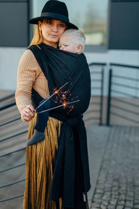 Żakardowa chusta do noszenia dzieci, 59% bawełna, 41% wełna merino - PAWI OGON - PITCH BLACK - rozmiar XS