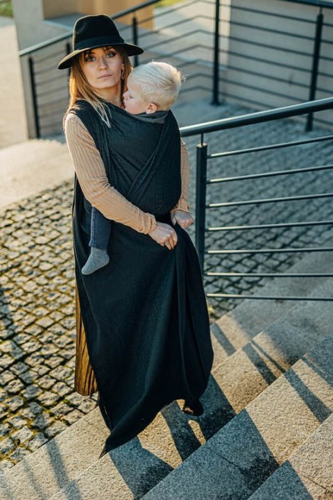 Żakardowa chusta do noszenia dzieci, 59% bawełna, 41% wełna merino - PAWI OGON - PITCH BLACK - rozmiar XS