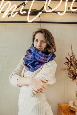 Komin (warstwa zewnętrzna 65% Bawełna 25% Len 10% Jedwab Tussah; warstwa wewnętrzna 100% bawełna) - KOSMICZNA KORONKA Z SUGILITE