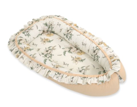 Bobono Kokon niemowlęcy kojec otulacz Premium z falbanką - Clematis on beige