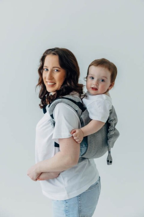 Nosidło Klamrowe Onbuhimo PRO z tkaniny żakardowej (54% jedwab, 46% bawełna), rozmiar Toddler - LITTLE LOVE - MUNA
