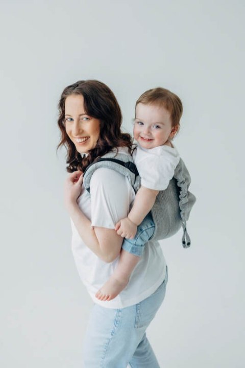 Nosidło Klamrowe Onbuhimo PRO z tkaniny żakardowej (54% jedwab, 46% bawełna), rozmiar Toddler - LITTLE LOVE - MUNA