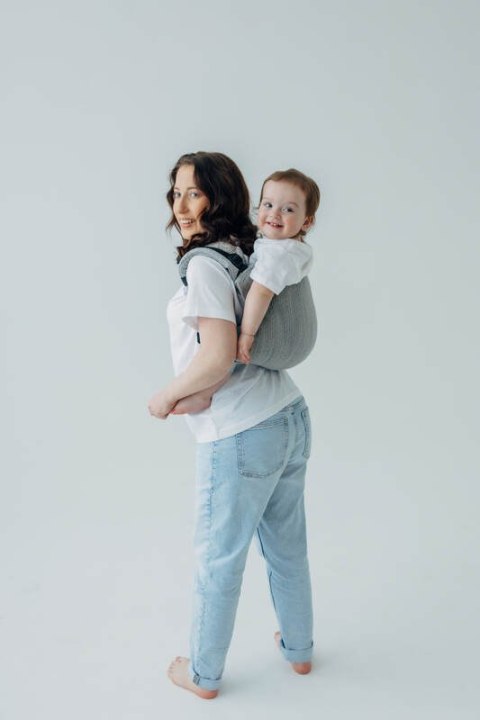 Nosidło Klamrowe Onbuhimo PRO z tkaniny żakardowej (54% jedwab, 46% bawełna), rozmiar Toddler - LITTLE LOVE - MUNA